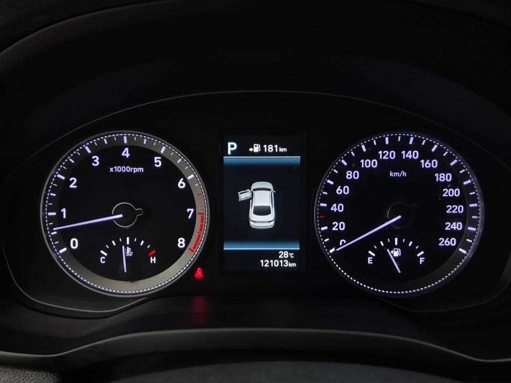 HYUNDAI Grandeur - Vista 6