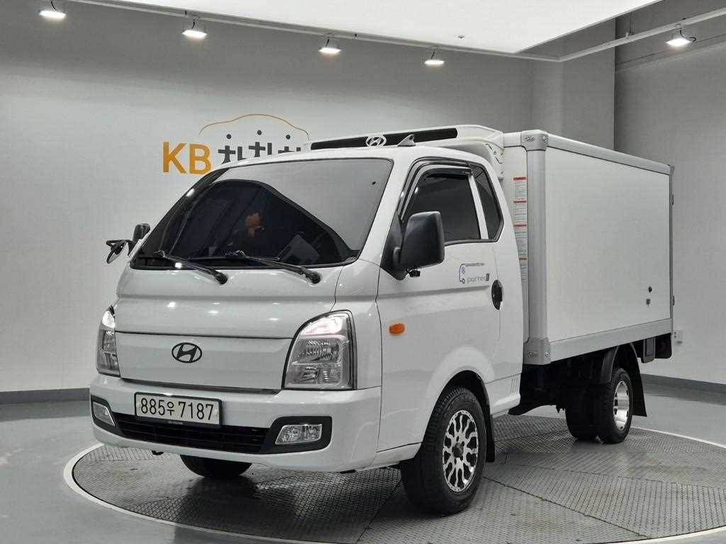 Small Truck Freezer Box(Low Deck) 2024 Blanco - Importación desde Corea - HF Imports Iquique - Foto 1