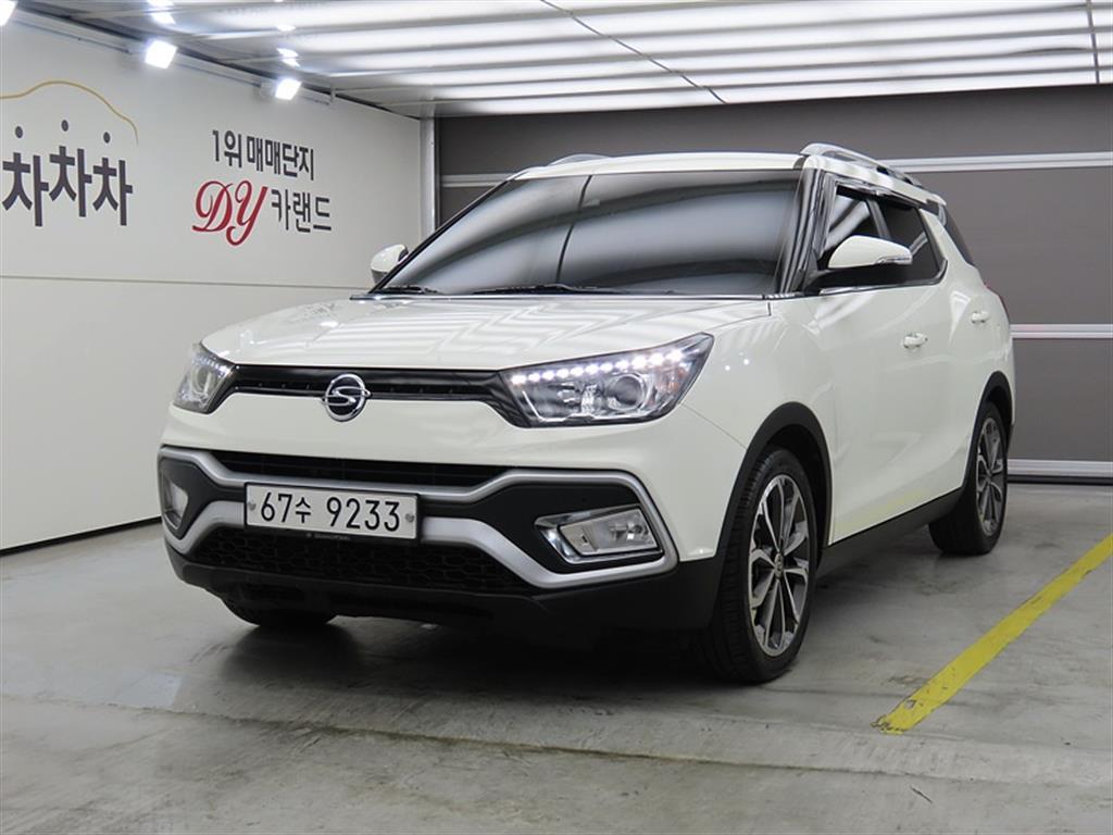 Ssangyong Tivoli 2017 Blanco - Importación desde Corea - HF Imports Iquique - Foto 1