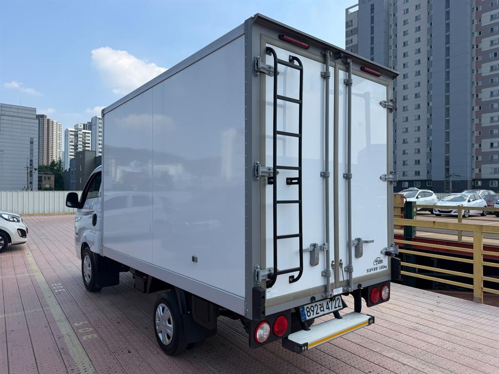Small Truck Normal Box(High Deck) - Vista 2