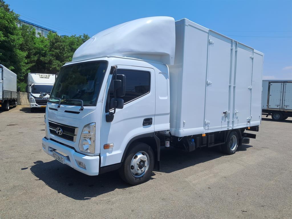 medium and large cargo Cargo
