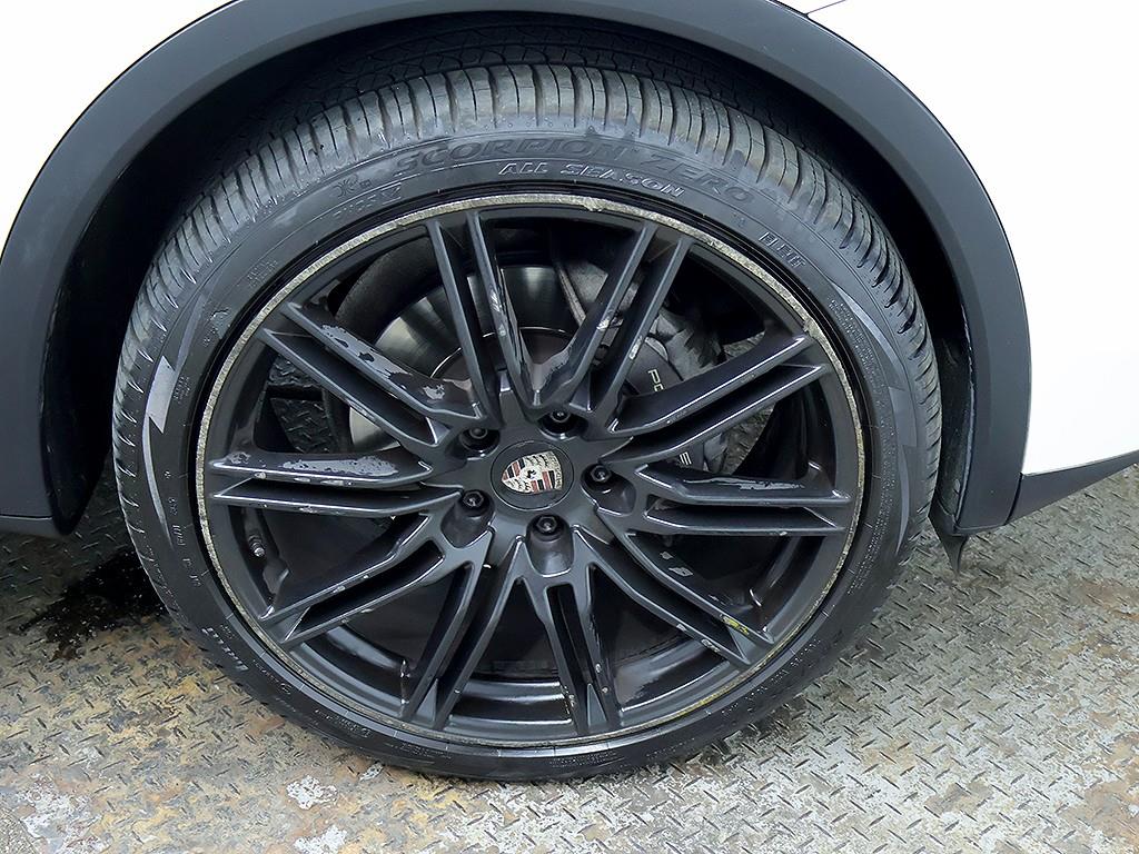 Porsche Cayenne - Vista 10