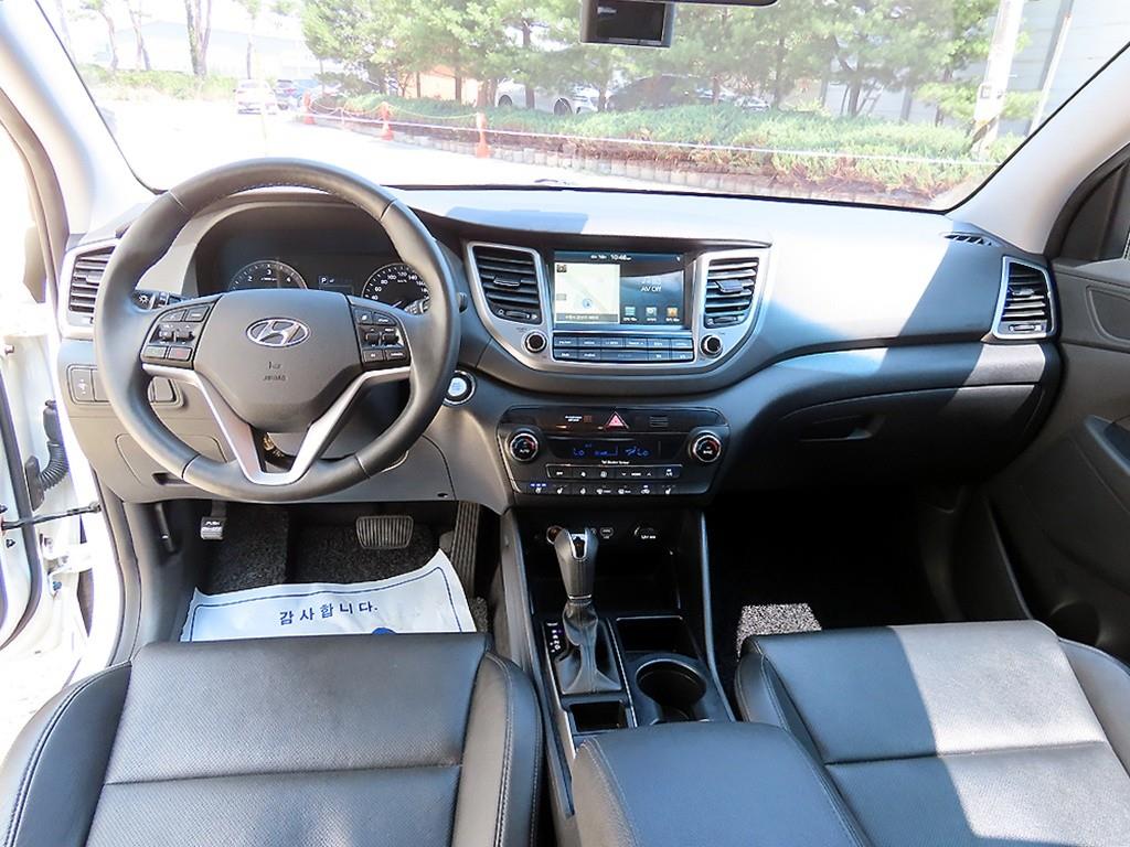 HYUNDAI Tucson - Vista 9