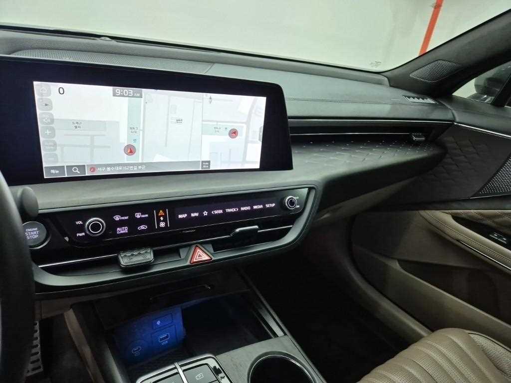 KIA K8 - Vista 12