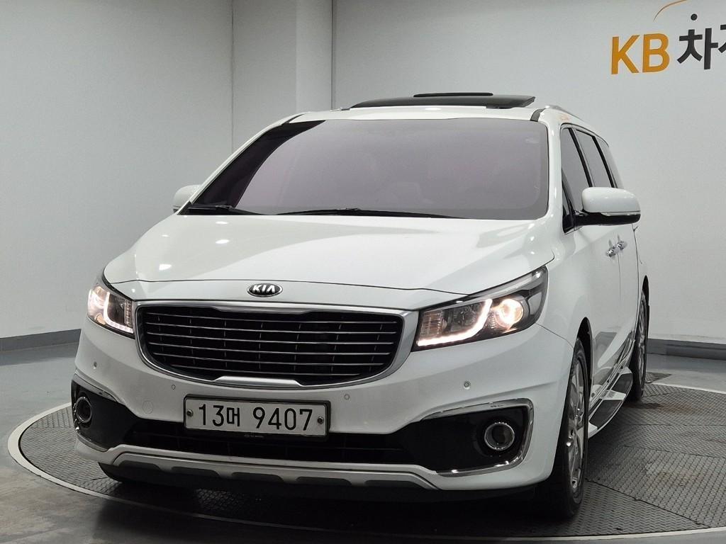 KIA Carnival 2015 Blanco - Importación desde Corea - HF Imports Iquique - Foto 1
