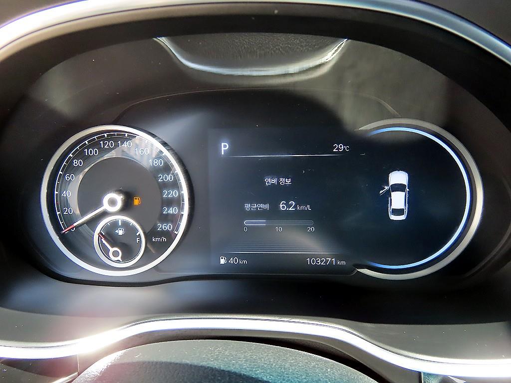 Genesis G80 - Vista 10