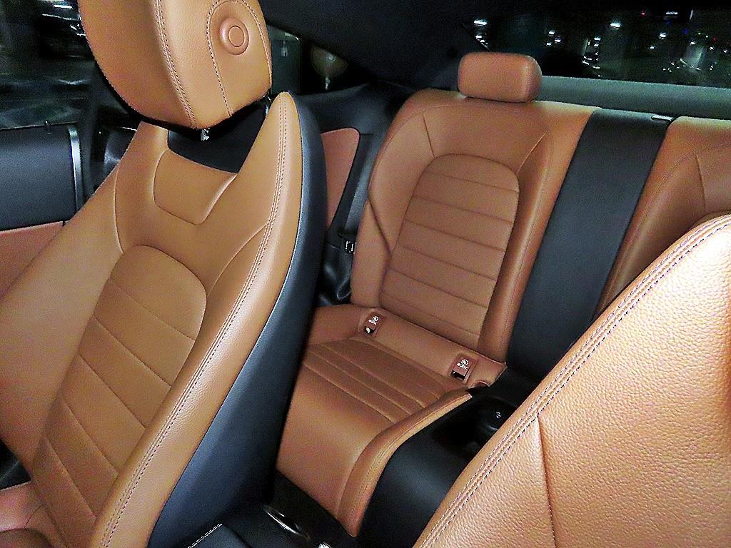 Mercedes Benz C Class - Vista 7