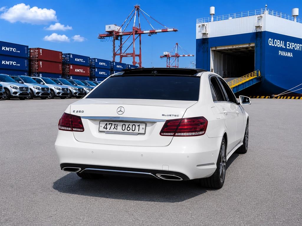 Mercedes Benz E class - Vista 6