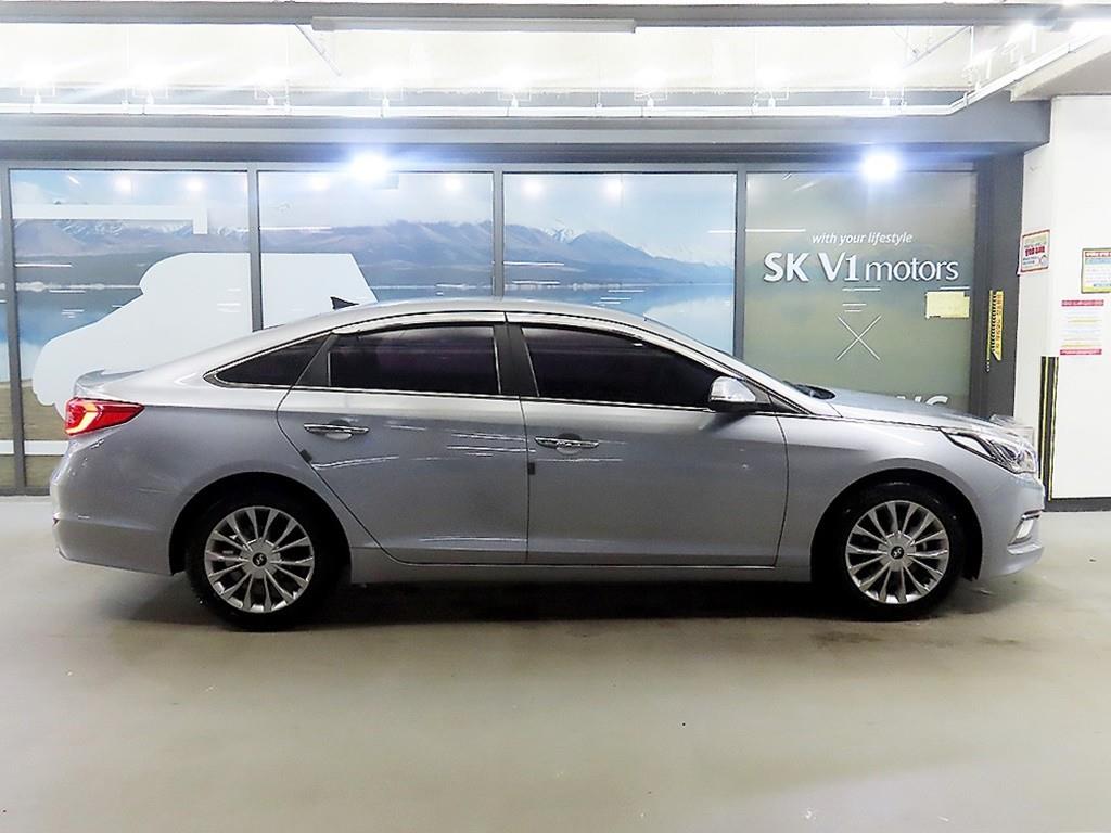 HYUNDAI Sonata - Vista 3