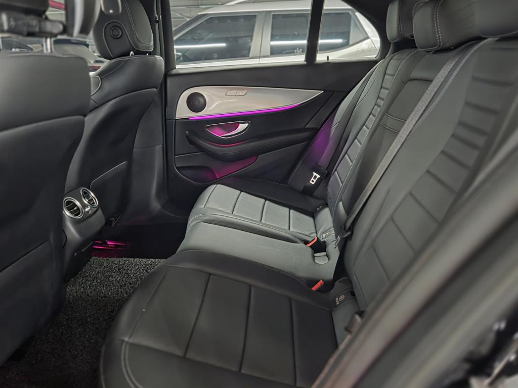 Mercedes Benz E class - Vista 10