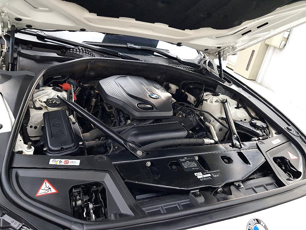 BMW 5 Series - Vista 8