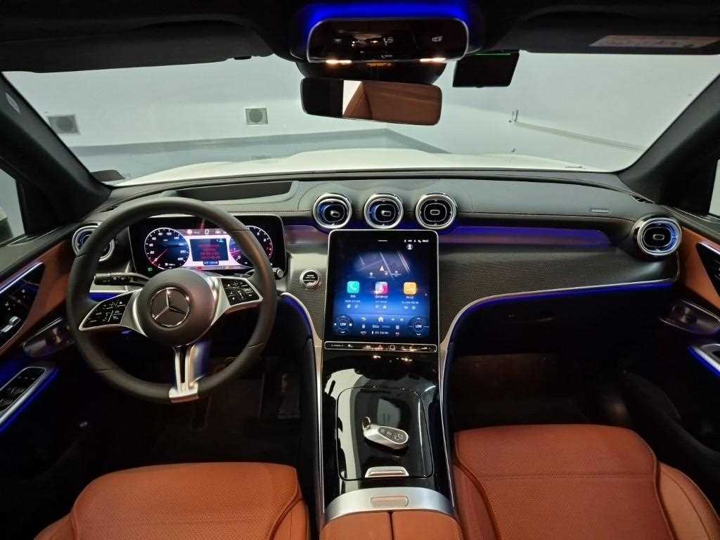 Mercedes Benz GLC Class - Vista 9