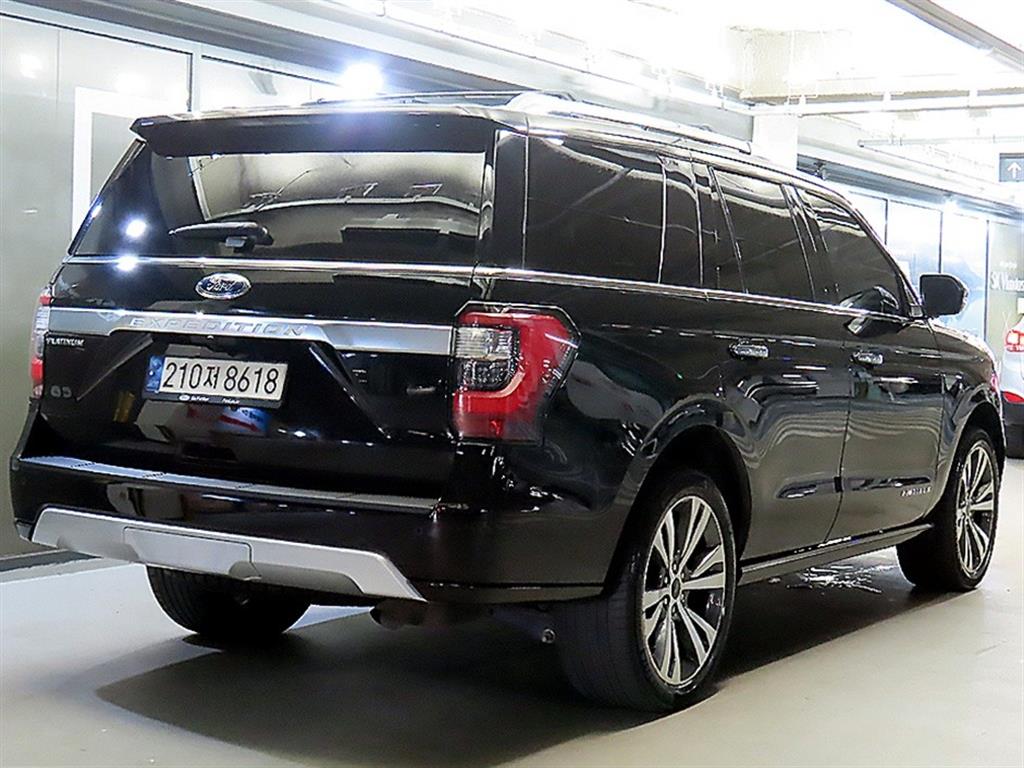 Ford Expedition - Vista 6