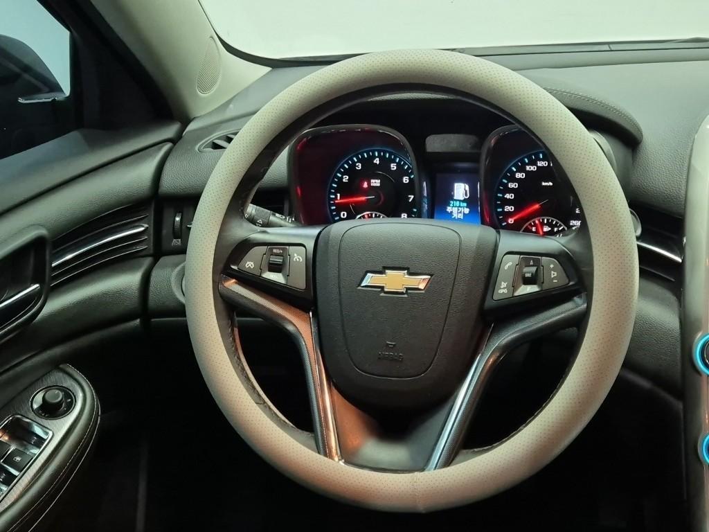 Chevrolet Malibu - Vista 11