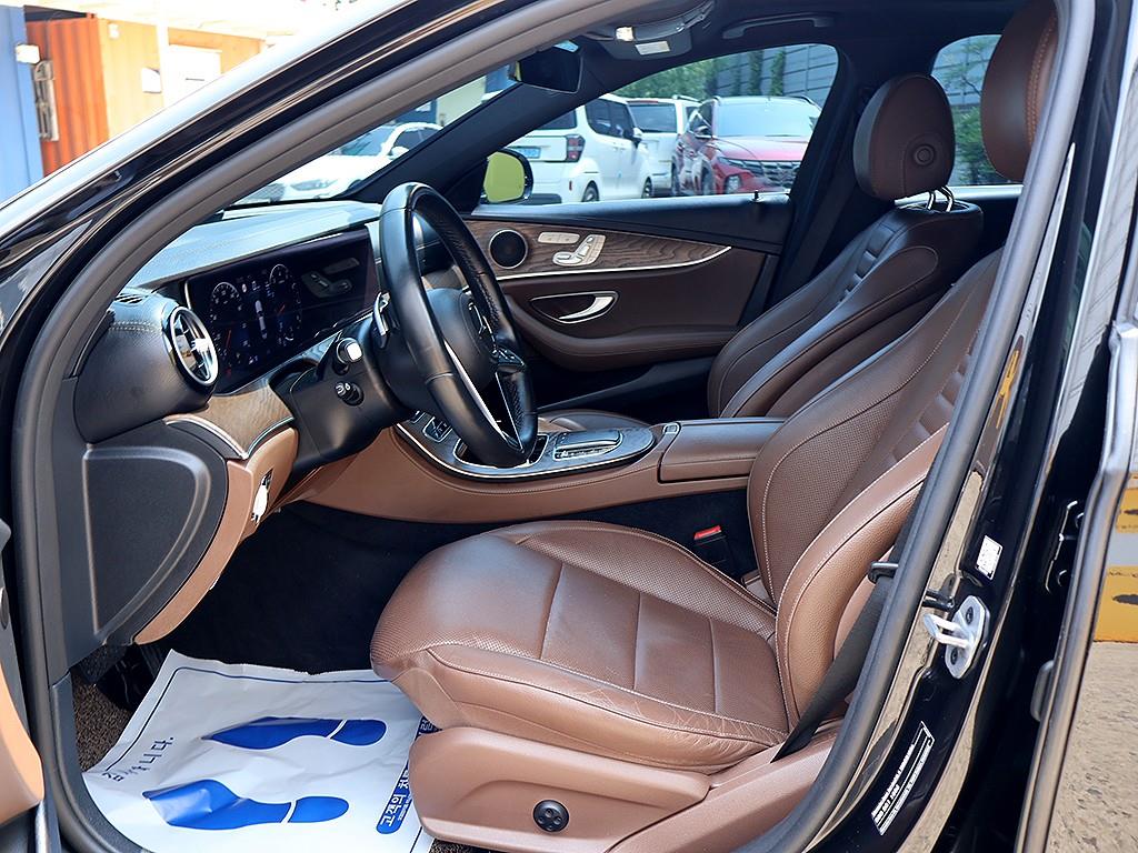 Mercedes Benz E class 2022 Negro - Importación desde Corea - HF Imports Iquique - Foto 13