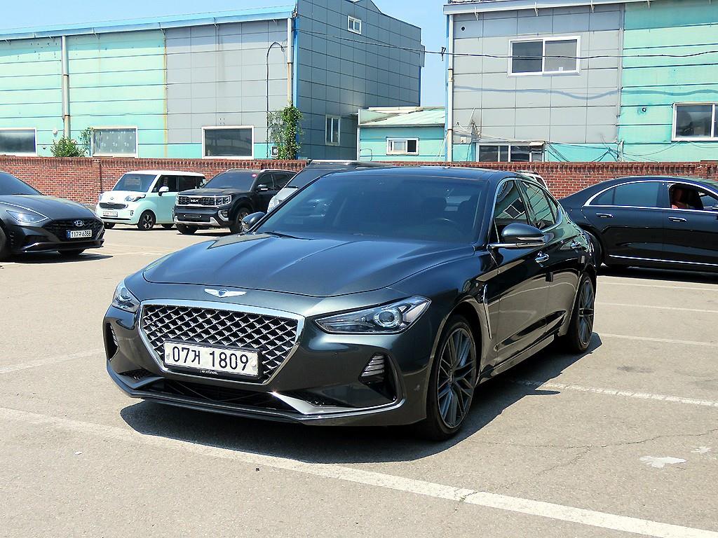 Genesis G70 - Vista 2
