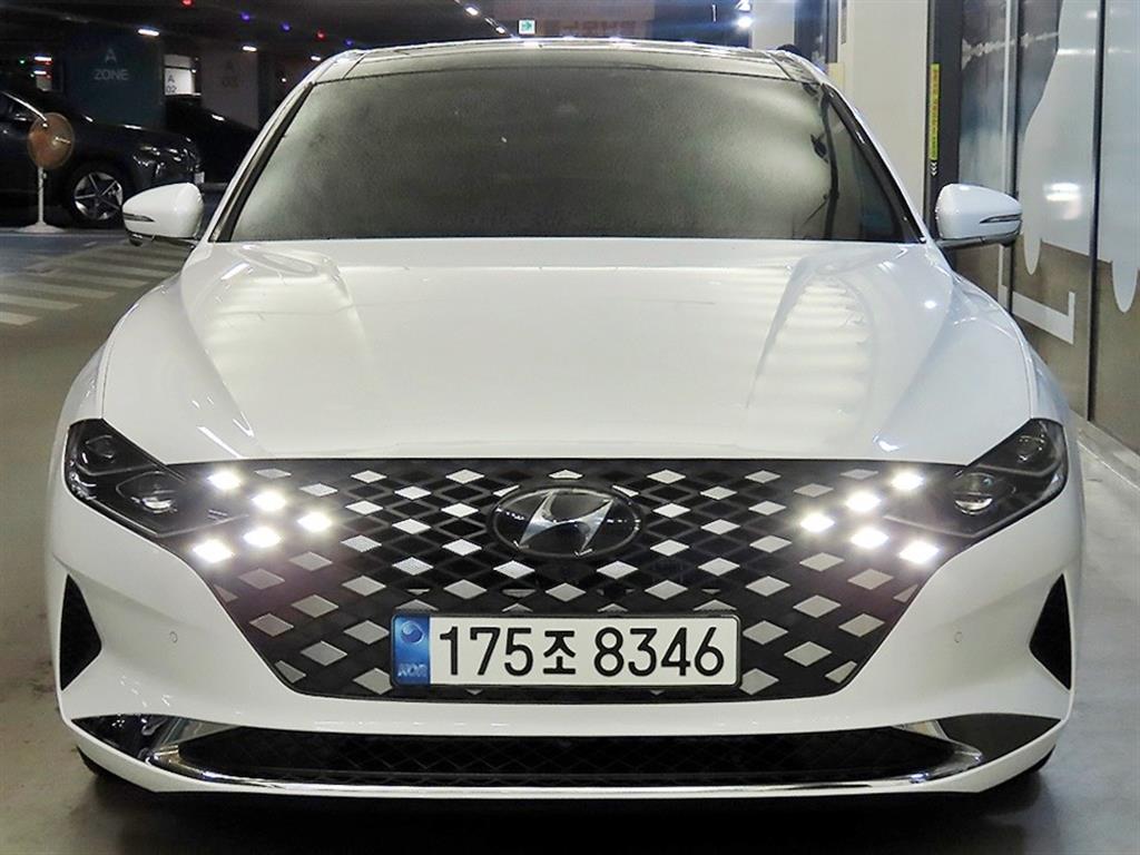 HYUNDAI Grandeur - Vista 2