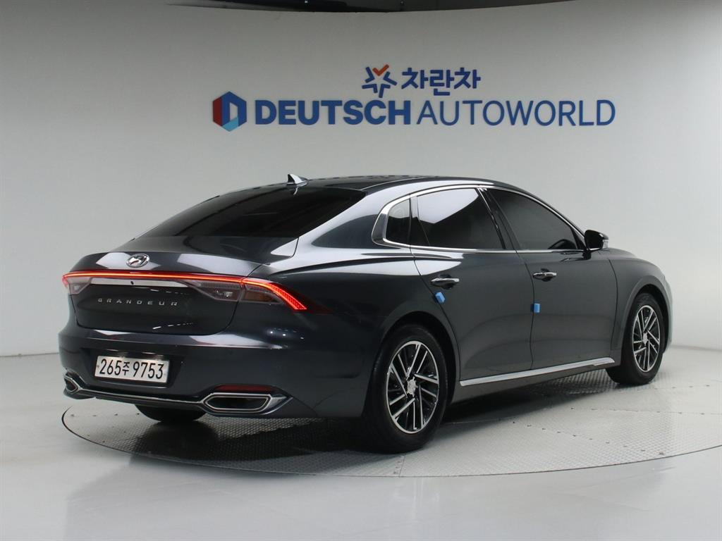 HYUNDAI Grandeur - Vista 2