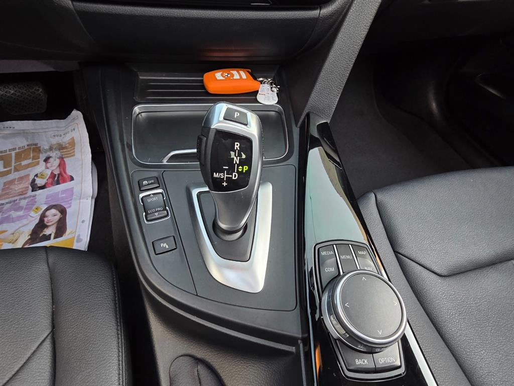 BMW Gran Turismo 2017 Blanco - Importación desde Corea - HF Imports Iquique - Foto 14