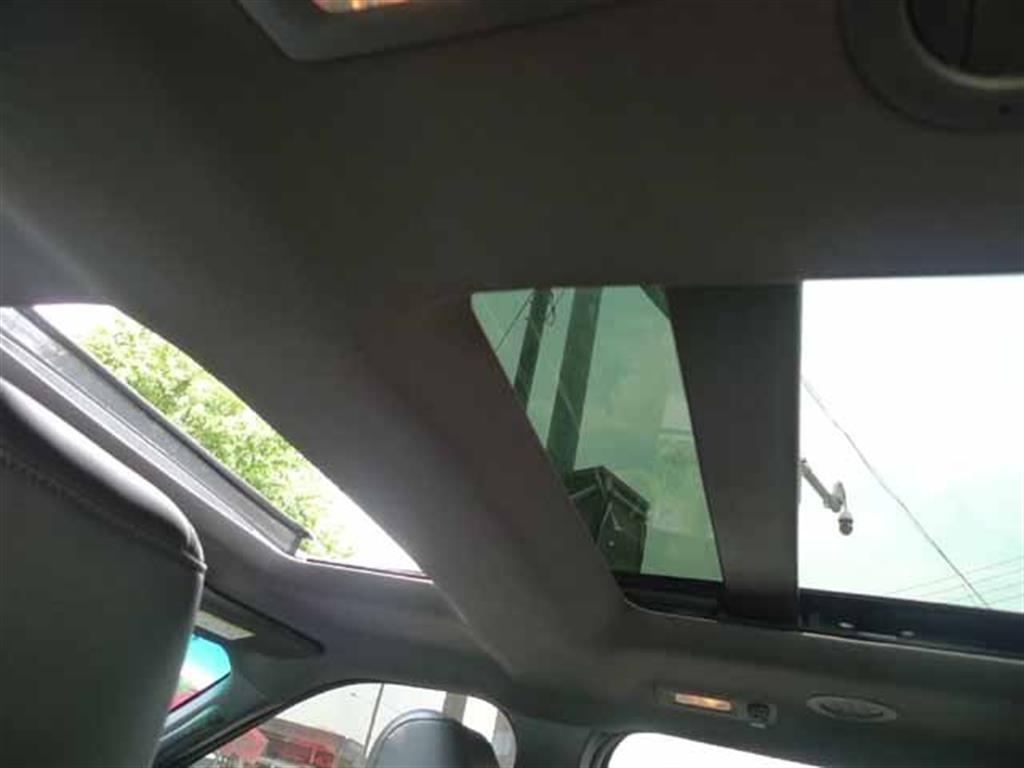 Ford Explorer - Vista 10