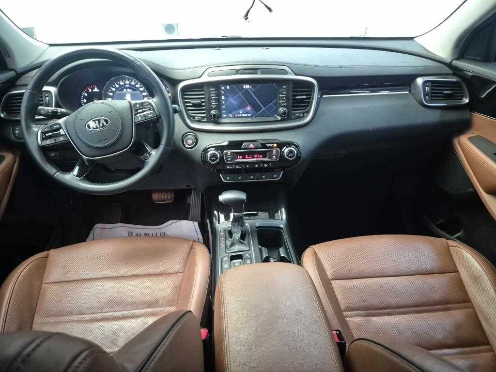 KIA Sorento - Vista 9