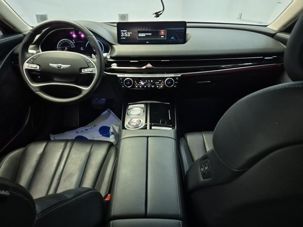 Genesis G80 - Vista 9