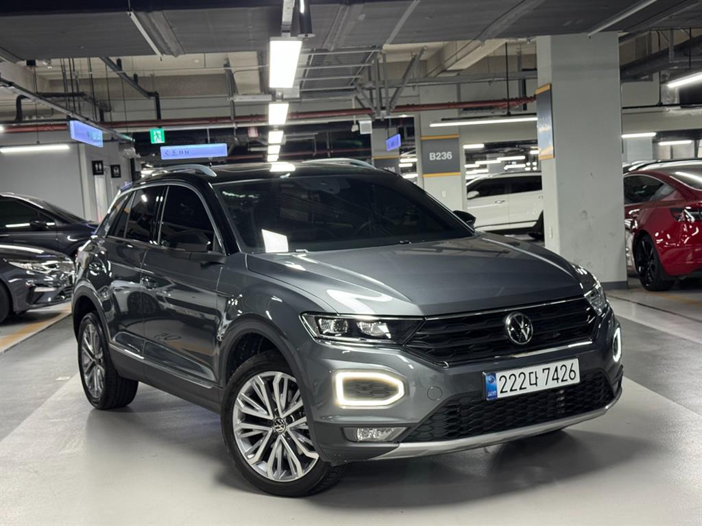 Volkswagen T-Roc 2022 Gris - Importación desde Corea - HF Imports Iquique - Foto 1