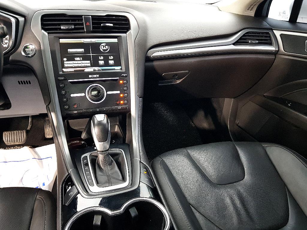 Ford Mondeo - Vista 12