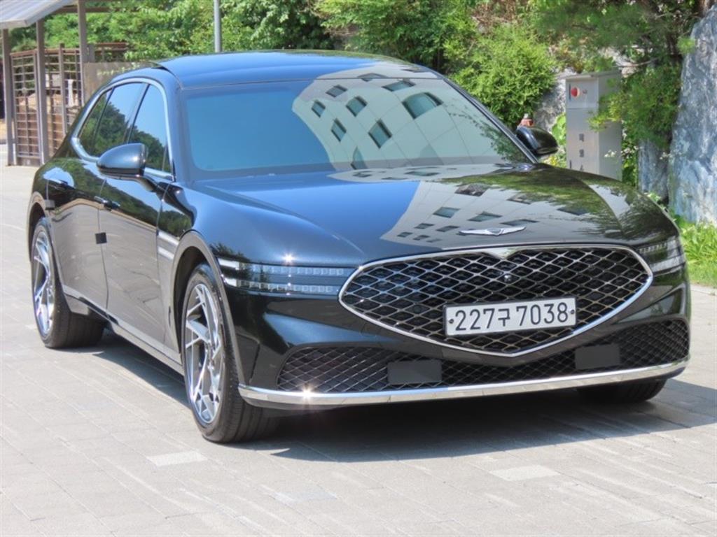 Genesis G90 - Vista 2