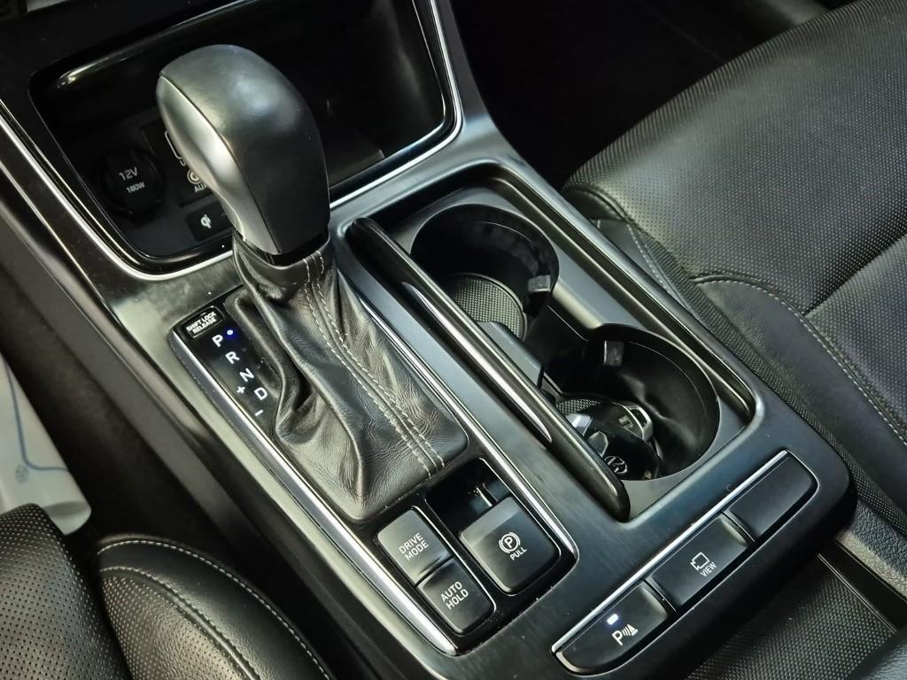 HYUNDAI Grandeur - Vista 9