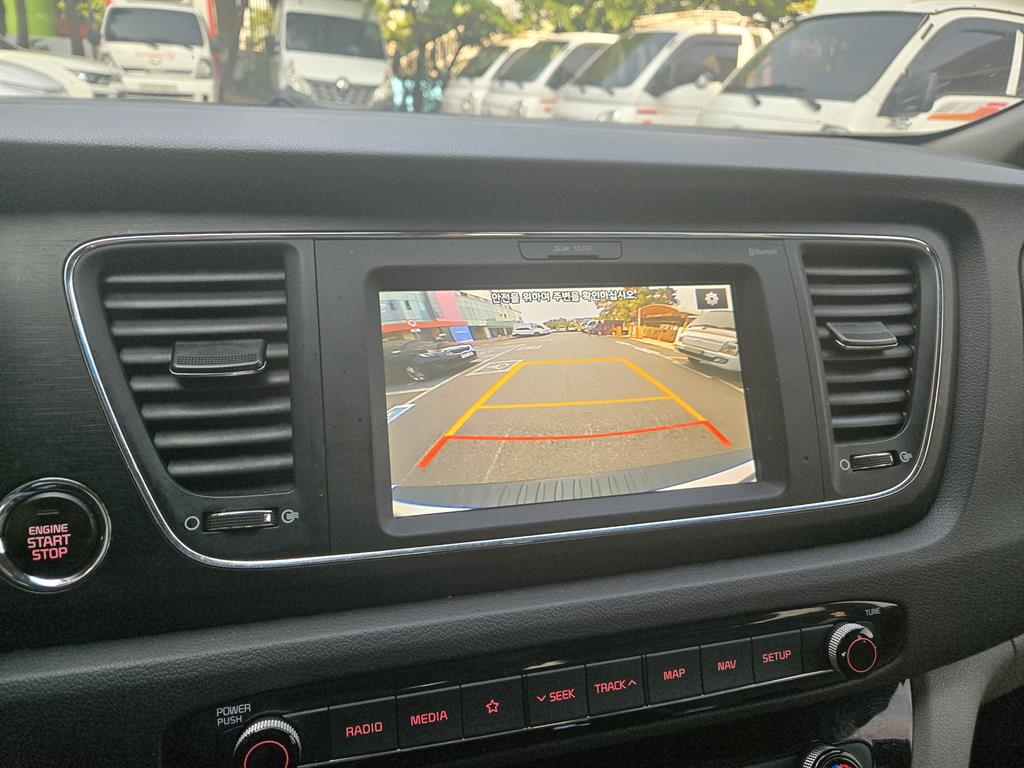 KIA Carnival 2018 Blanco - Importación desde Corea - HF Imports Iquique - Foto 17