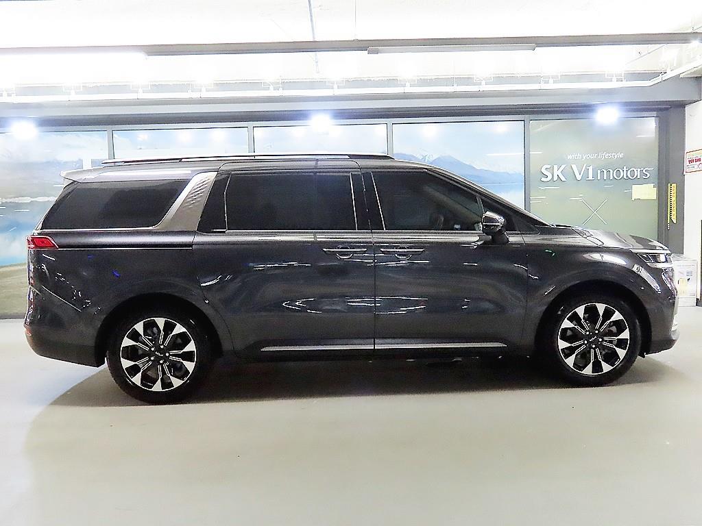 KIA Carnival - Vista 3