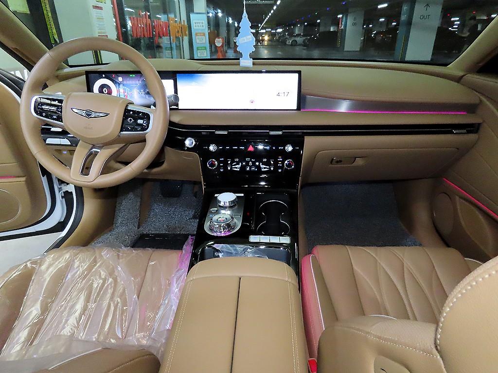 Genesis G80 - Vista 12