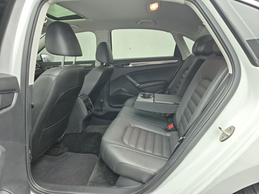 Volkswagen Passat 2018 Blanco - Importación desde Corea - HF Imports Iquique - Foto 14