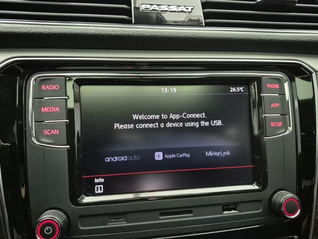 Volkswagen Passat 2018 Blanco - Importación desde Corea - HF Imports Iquique - Foto 16