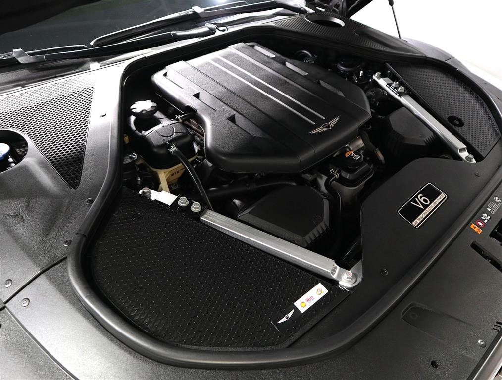 Genesis G90 - Vista 8