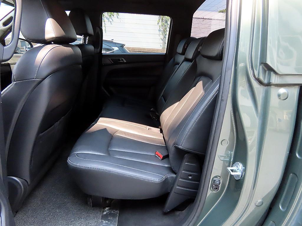 Ssangyong Rexton - Vista 8