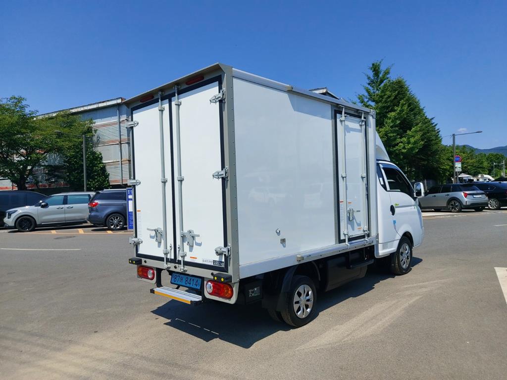 Small Truck Normal Box(High Deck) - Vista 8