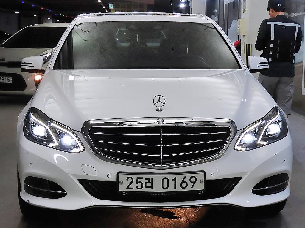 Mercedes Benz E class - Vista 2