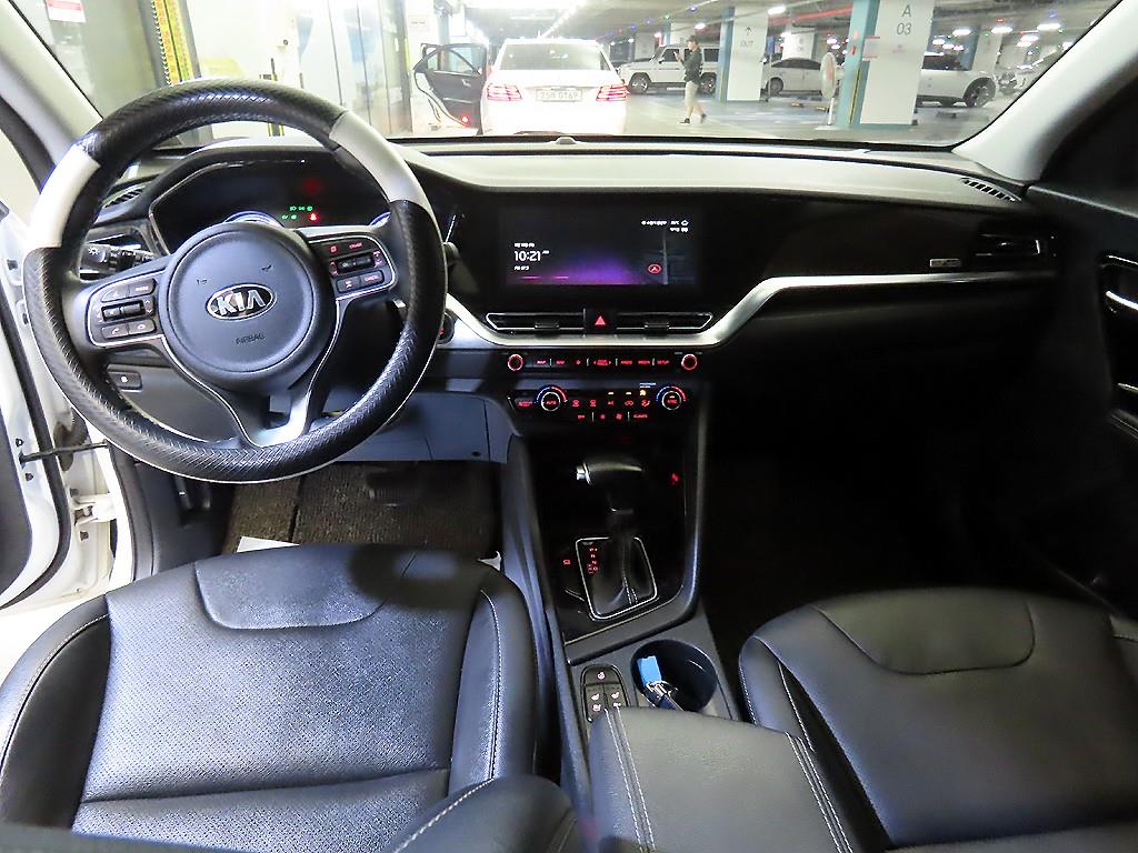 KIA Niro - Vista 12