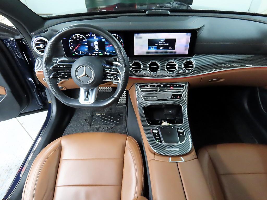 Mercedes Benz E class - Vista 9