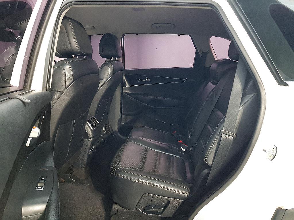KIA Sorento - Vista 11