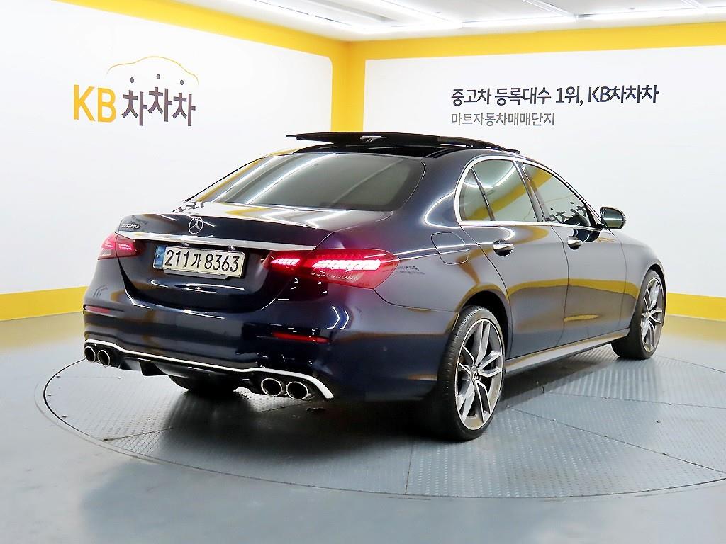 Mercedes Benz E class - Vista 6