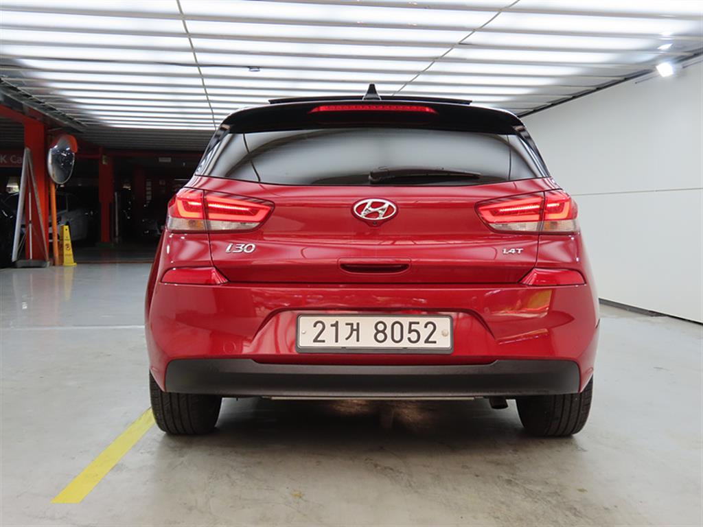 HYUNDAI i30 - Vista 3