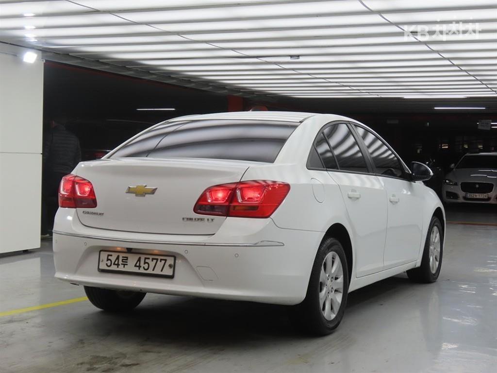 Chevrolet Cruise - Vista 3