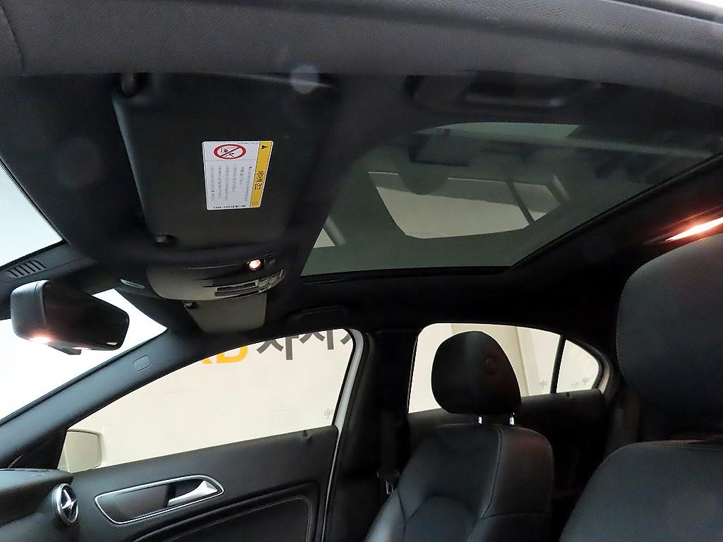 Mercedes Benz A Class 2016 Blanco - Importación desde Corea - HF Imports Iquique - Foto 19