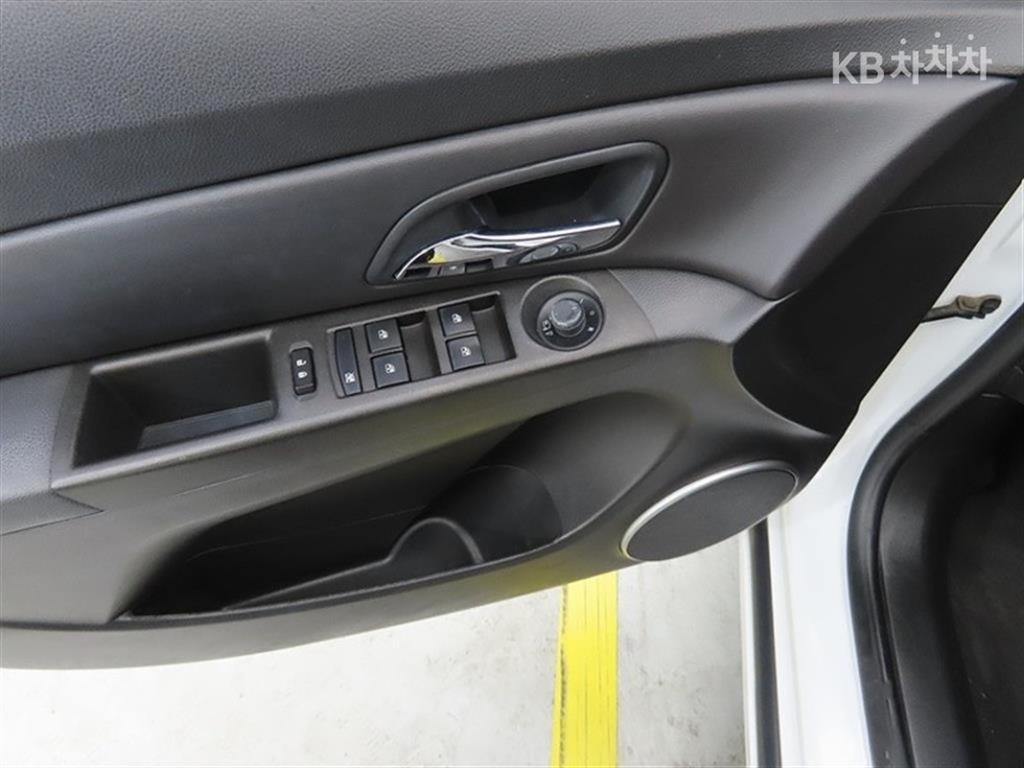 Chevrolet Cruise 2015 Blanco - Importación desde Corea - HF Imports Iquique - Foto 14