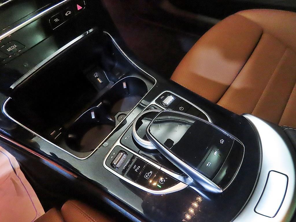 Mercedes Benz C Class 2020 Negro - Importación desde Corea - HF Imports Iquique - Foto 13