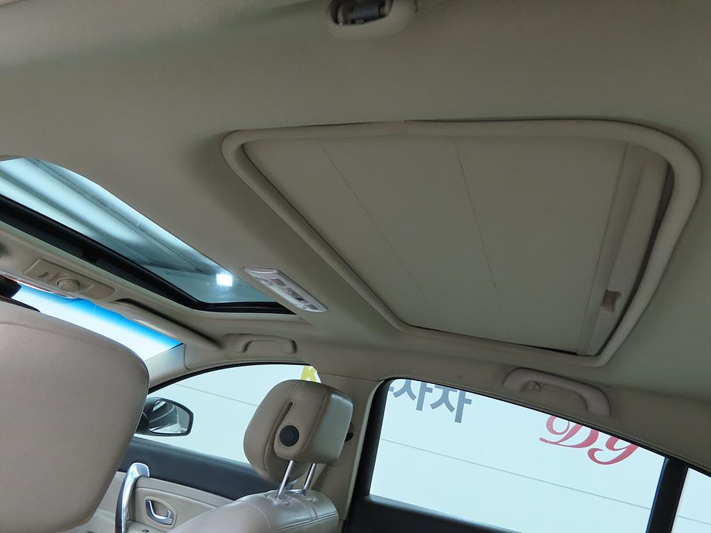 SAMSUNG SM5 2010 Blanco - Importación desde Corea - HF Imports Iquique - Foto 18