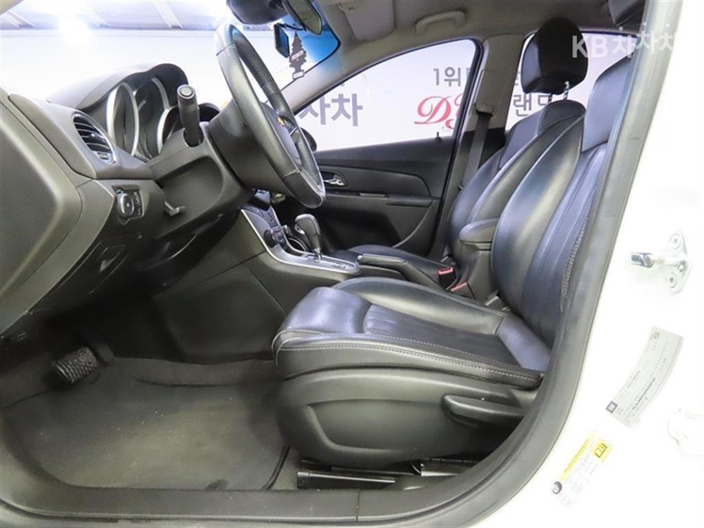 Chevrolet Cruise - Vista 7